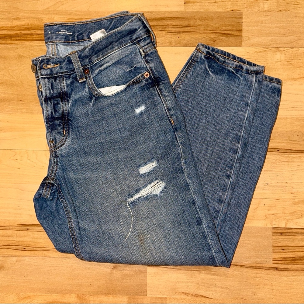 Old Navy Mid-Rise Button-Fly Slouchy Taper Non-Stretch Ankle Jeans-Size 4- EUC